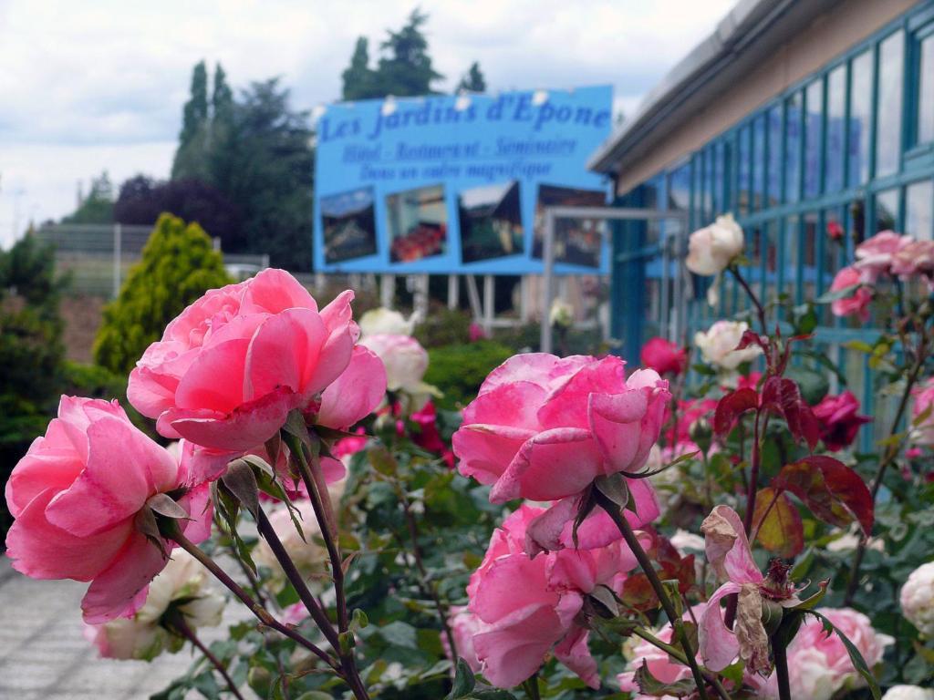 Hotel Restaurant Les Jardins D'Épône Exteriér fotografie